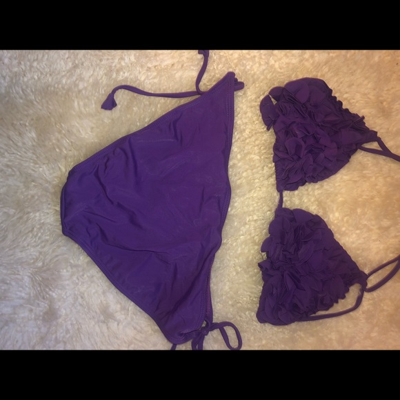 Bikini - Picture 4 of 5